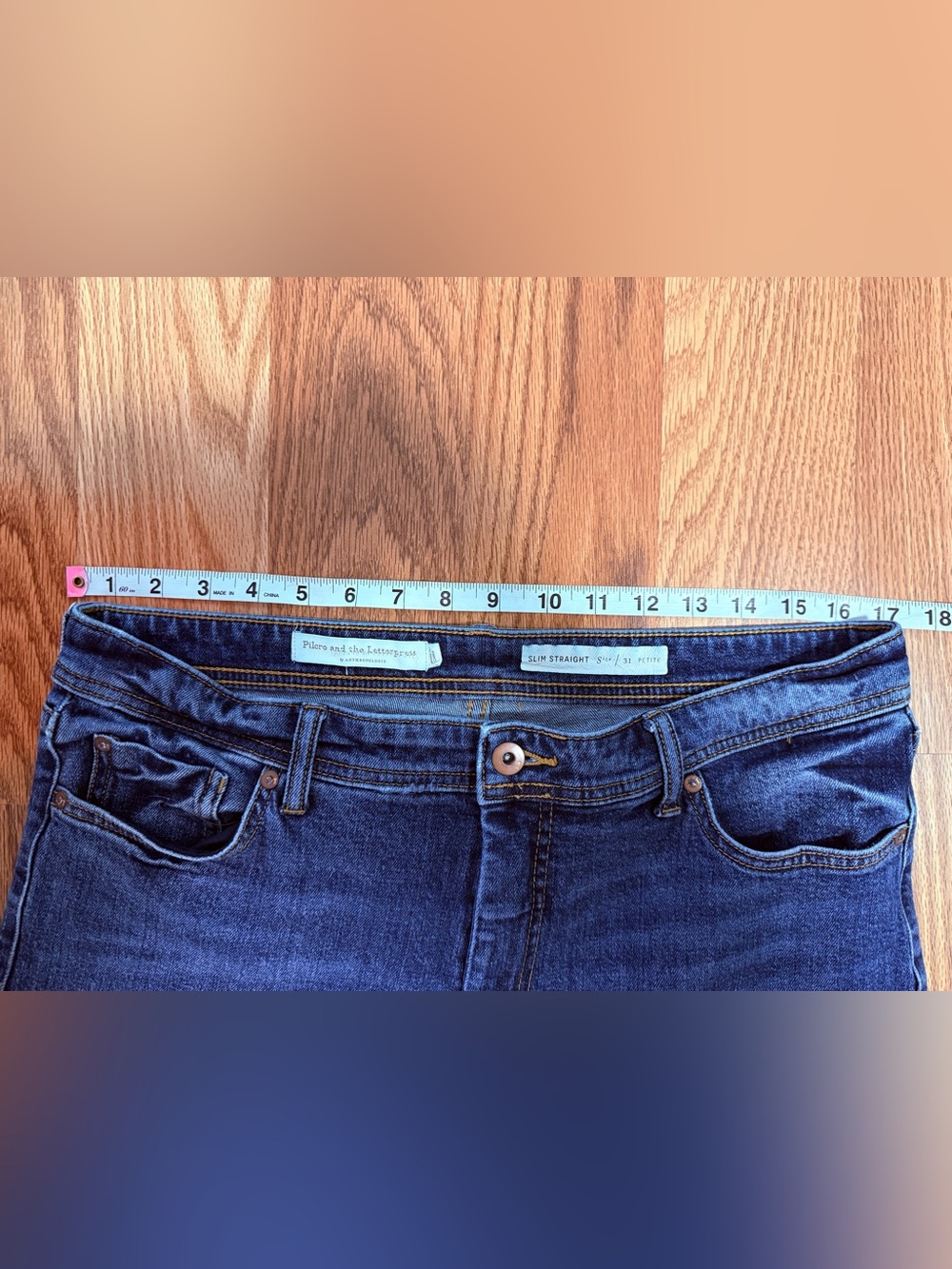 Pilcro & Letterpress Cropped Jeans Multicolor Embroidered Cuffs size 31P - Picture 10 of 11